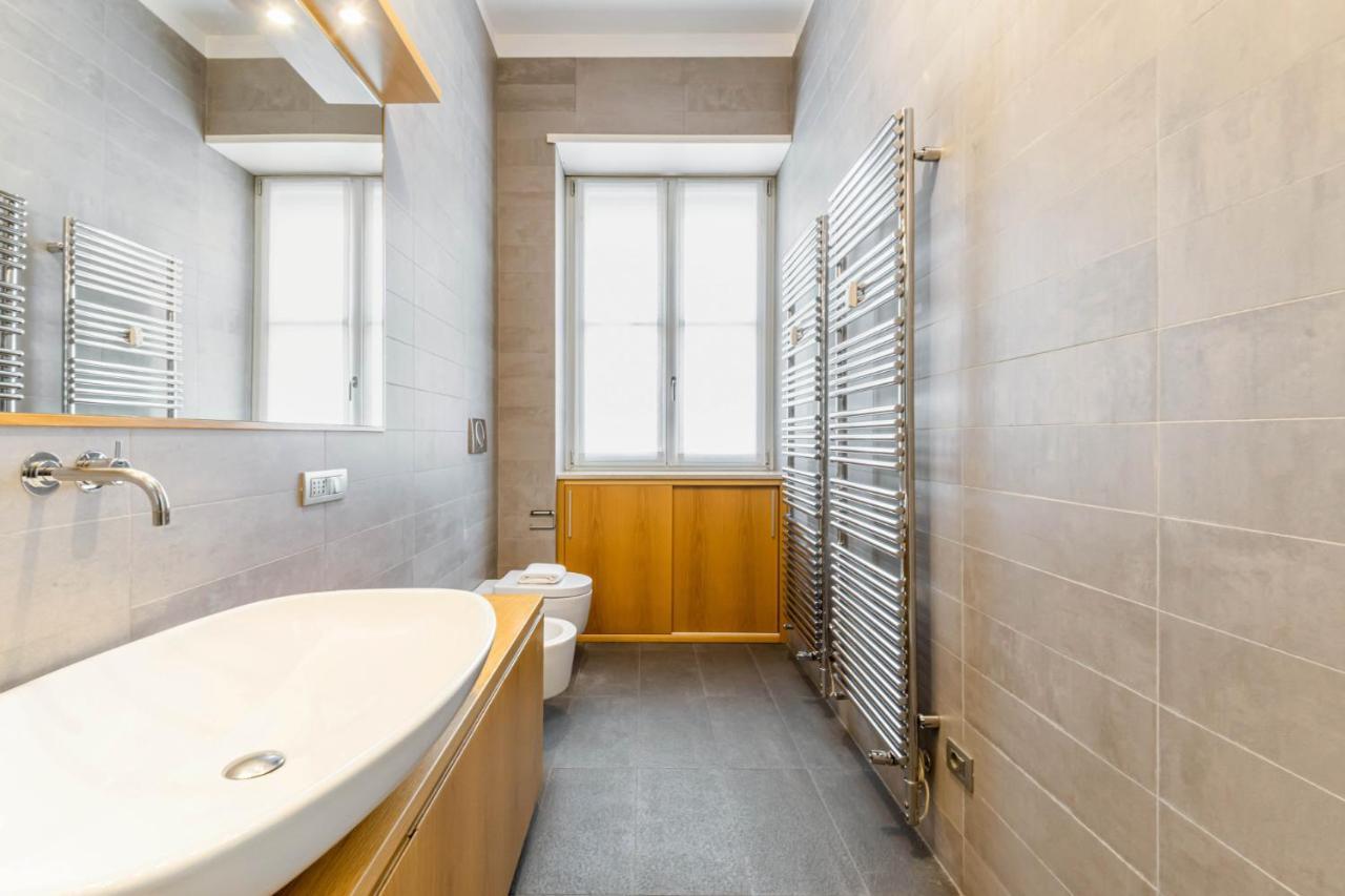 Easylife - Elegante Dimora Due Passi Dal Duomo Milão Exterior foto